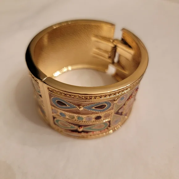 Vintage Enameled Cuff Bracelet - Picture 3 of 3